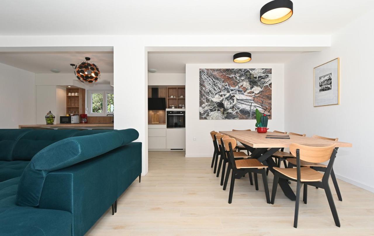 Luxury Apartment Maravic With Private Pool Trogir Buitenkant foto